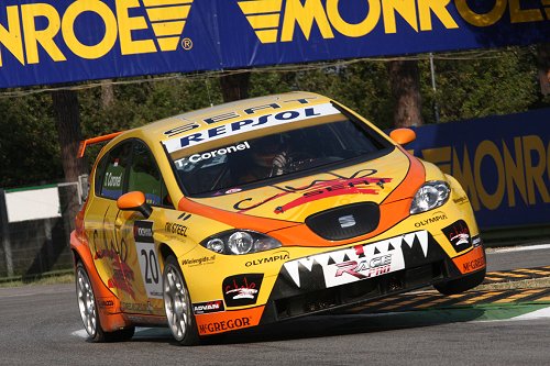Tom Coronel 'not amused': "Ik had nog een akkefietje met hem"